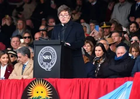 EL GOBIERNO OFICIALIZÓ UNA REDUCCIÓN PERMANENTE DE RETENCIONES AL AGRO.