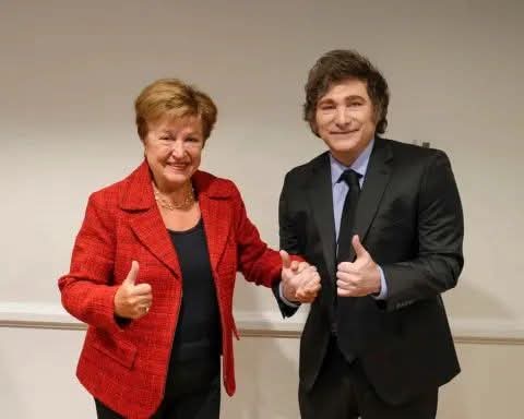 EL FMI APROBÓ LA REVISIÓN DEL ACUERDO Y ARGENTINA RECIBIRÁ US$ 2.000 MILLONES. 