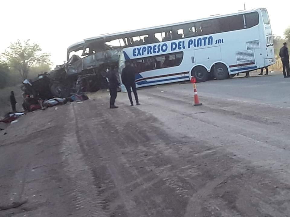 TRAGEDIA EN SANTIAGO DEL ESTERO: EN EL ACCIDENTE HABRÍA PERDIDO LA VIDA UN JOVEN DE LOS FRENTONES. 