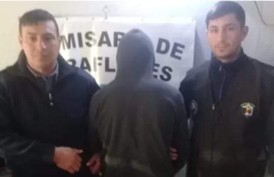 ATRAPARON EN MIRAFLORES A UN HOMBRE BUSCADO POR HOMICIDIO EN SANTA FE. 
