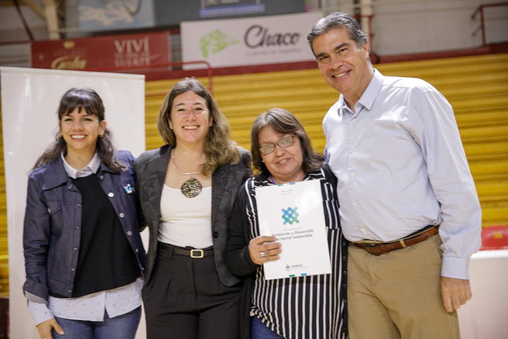 *EL GOBIERNO ENTREGÓ OTROS 202 TÍTULOS DE PROPIEDAD URBANA PARA FAMILIAS DE RESISTENCIA Y BARRANQUERAS*