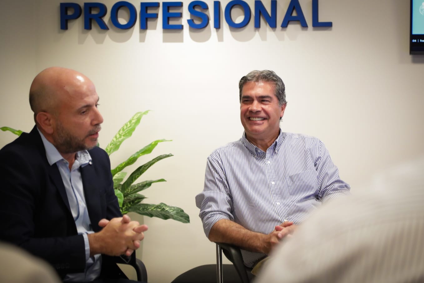 CAPITANICH PRESENTÓ SUS PROPUESTAS ECONÓMICAS PARA LA GESTIÓN 2023-2027 ANTE EL CONSEJO DE DE CIENCIAS ECONÓMICAS.