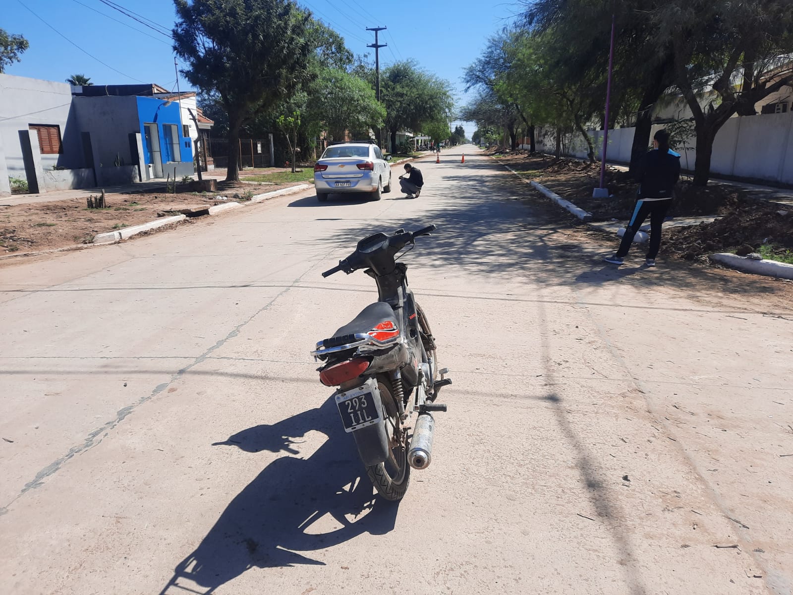 J J CASTELLI: ACCIDENTE DE TRÁNSITO ENTRE UN AUTOMÓVIL Y MOTOCICLETA. 