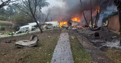 UN AVIÓN DE BRASIL CON 62 PASAJEROS SE ESTRELLÓ EN SAN PABLO Y MURIERON TODOS.