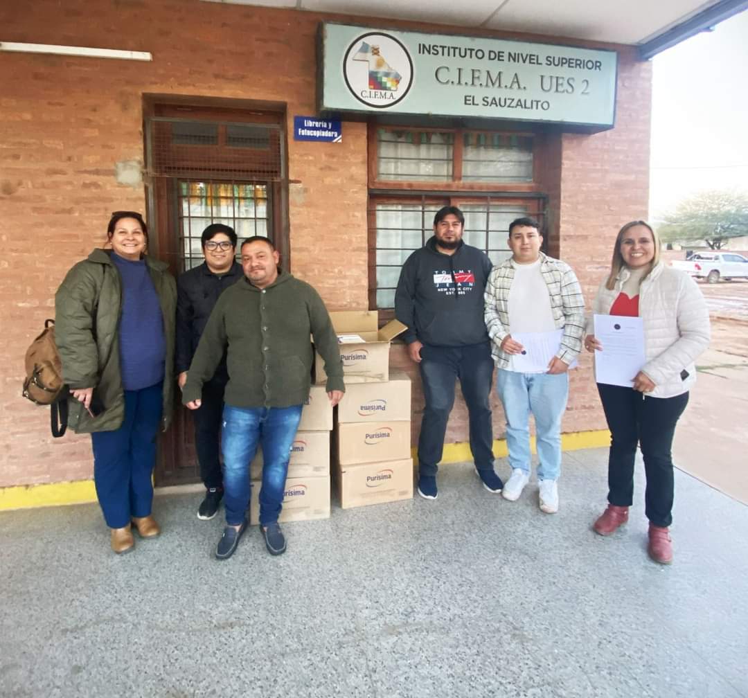 EL GOBIERNO PROVINCIAL FORTALECE EL SERVICIO DE COMEDORES ESCOLARES EN EL SAUZALITO.