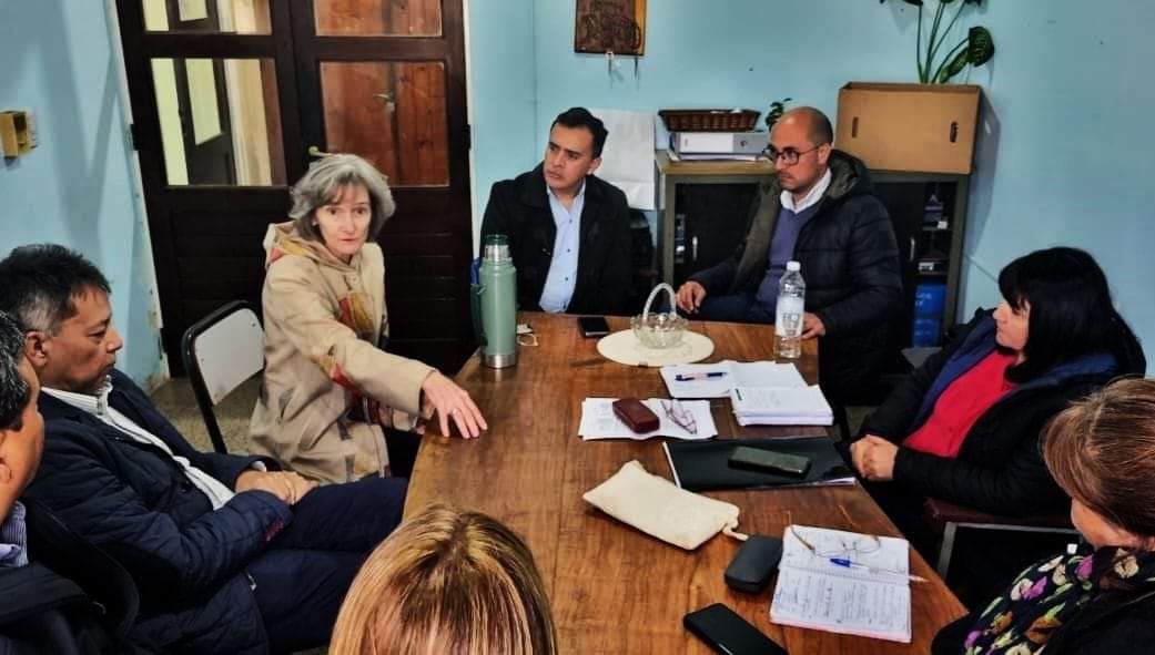 EDUCACIÓN ACOMPAÑA  A LAS ESCUELAS SECUNDARIAS DE LA REGIONAL 10 PARA FORTALECER LA CONVIVENCIA ESCOLAR.