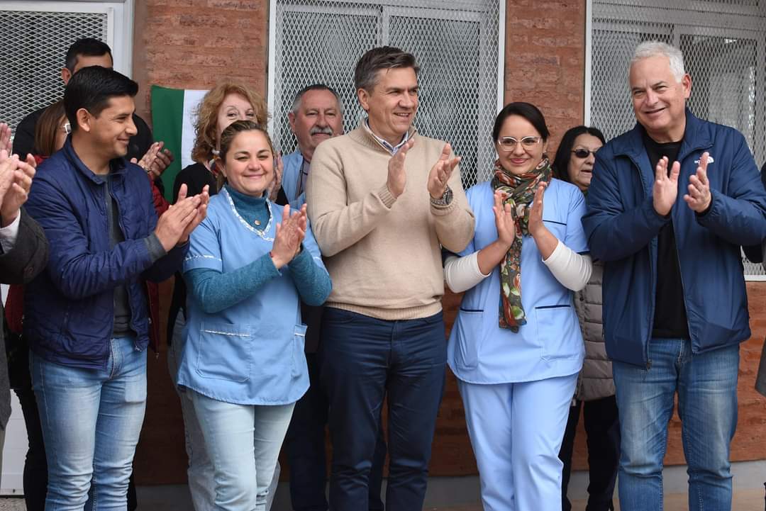 EL GOBERNADOR ZDERO INAUGURÓ UN NUEVO CAPS EN PARAJE INDIA MUERTA, PARA ATENDER LA DEMANDA DE VECINOS DE LAS BREÑAS Y SAN BERNARDO.