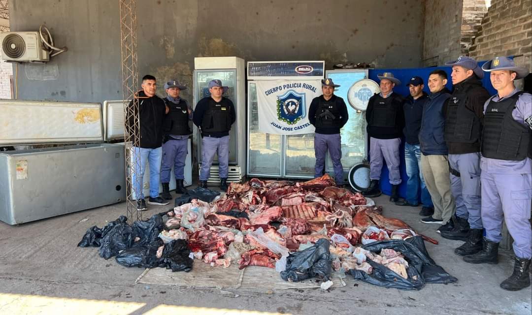 J.J CASTELLI: DURO GOLPE DE LA POLICIA RURAL  Y JUZGADO DE FALTAS MUNICIPAL  EN UNA CARNICERÍA CLANDESTINA.