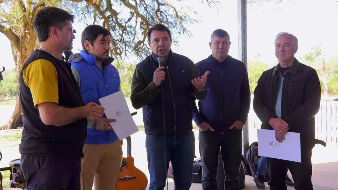 VILLA RÍO BERMEJITO: EXITOSA CELEBRACIÓN DE LOS CRONISTAS DE EXTERIORES.