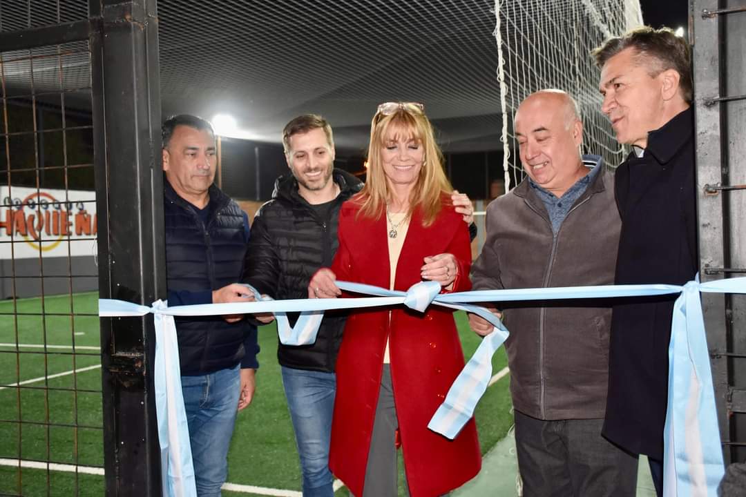 EL GOBERNADOR ZDERO INAUGURÓ OBRAS EN EL “CLUB DEPORTIVO SOCIAL Y CULTURAL DE EMPLEADOS DEL INSSSEP”.