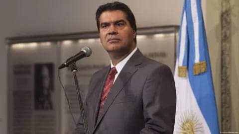 EL PJ AMENAZA CON SANCIONES A SUS DIPUTADOS SI VOTAN LEYES PROPUESTAS POR EL EJECUTIVO.