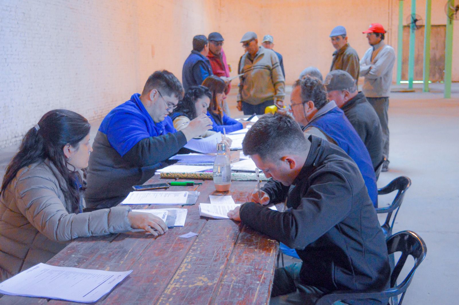 LÍNEA DE CRÉDITO + MÁS CAMPO: EL MINISTERIO DE LA PRODUCCIÓN BRINDÓ ASESORAMIENTO A PRODUCTORES DE SÁENZ PEÑA Y TRES ISLETAS.