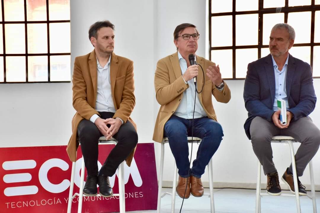 EL GOBIERNO PROVINCIAL PRESENTÓ EN FONTANA EL PROYECTO INTEGRAL DE MODERNIZACIÓN FUNCIONAL DE ECOM CHACO.