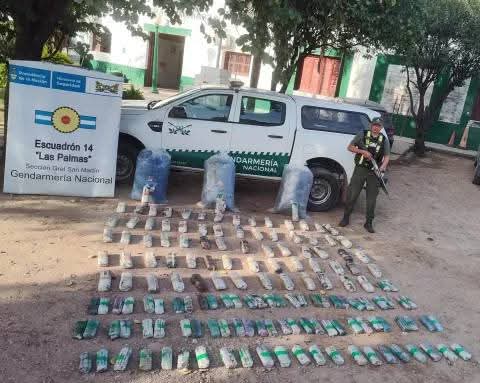 HALLARON 120 KILOS DE HOJA DE COCA EN UN PATRULLAJE EN PAMPA DEL INDIO.