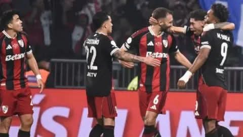 RIVER LE GANÓ 3 AN0 A SAN MARTÍN DE TUCUMÁN Y AVANZÓ A OCTAVOS DE LA COPA ARGENTINA. 
