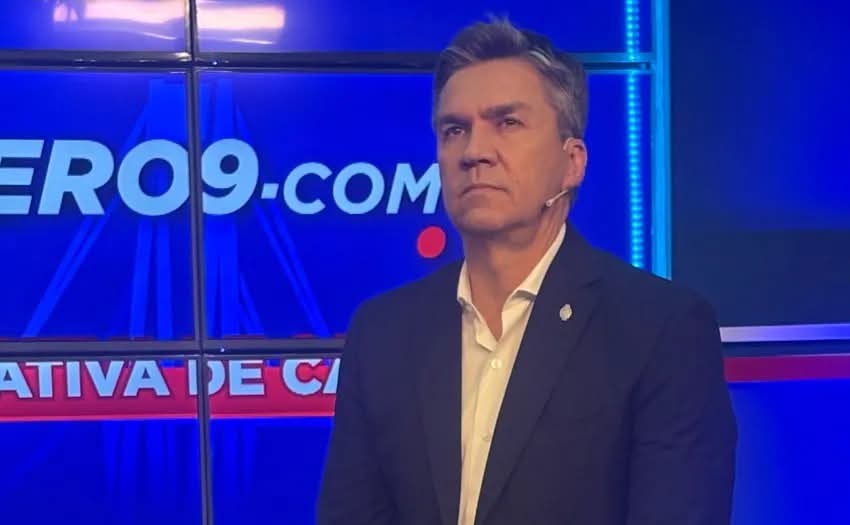 LEANDRO ZDERO: 
