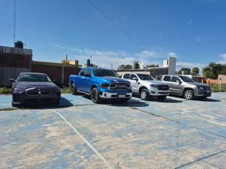 AUTOS DE LUJO Y MILLONES EN EFECTIVO: EL DUEÑO DE CEBRA PHONE SIGUE PRESO E INDAGADO.