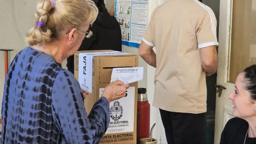 CERRARON LOS COMICIOS EN CORRIENTES: EL OFICIALISMO YA SE DECLARÓ GANADOR.