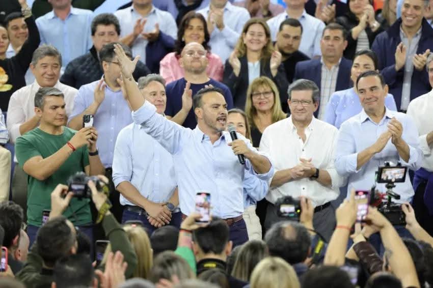 PRIMEROS RESULTADOS EN CORRIENTES: GANA EL OFICIALISMO CON MÁS DEL 50%.