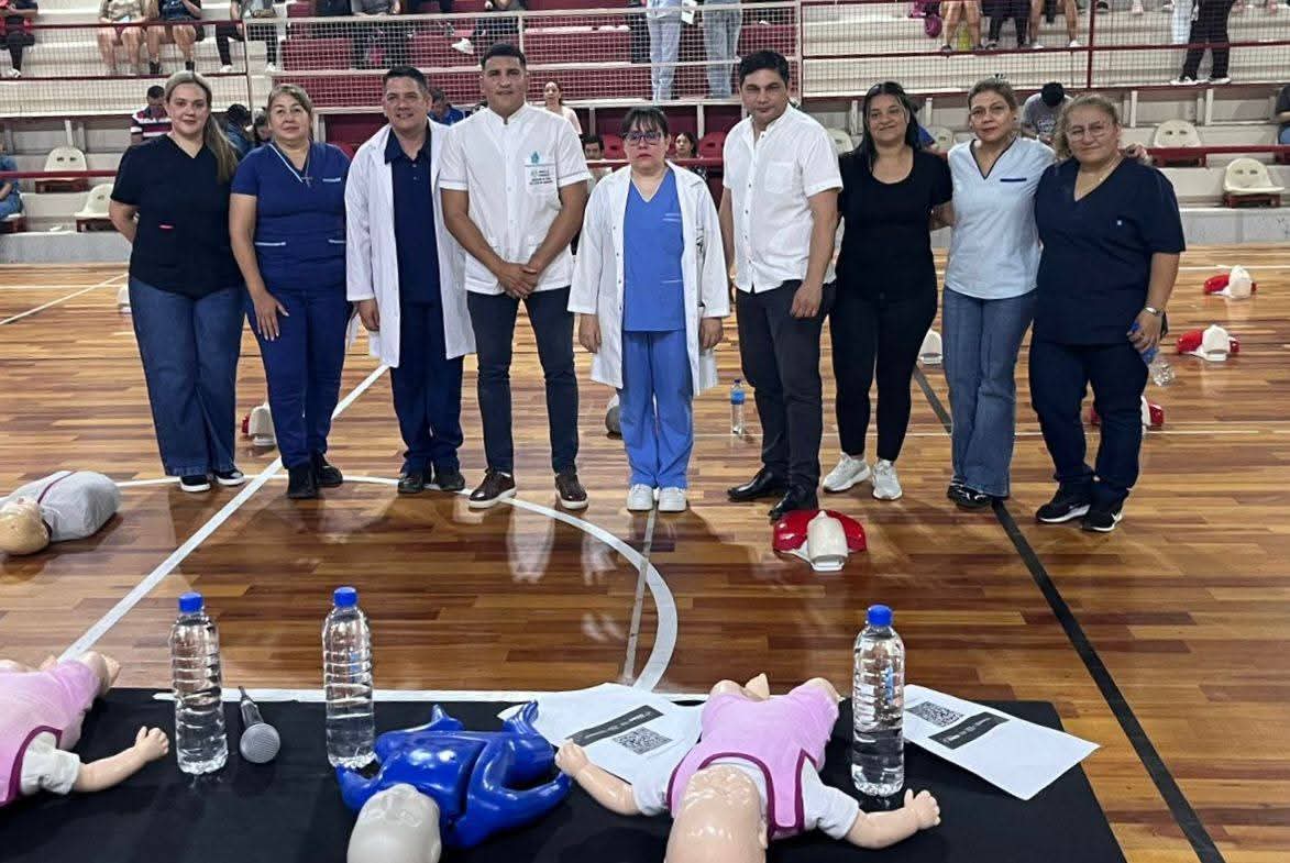 ”TUS MANOS PUEDEN SALVAR VIDAS”: SE REALIZÓ UNA CAPACITACIÓN SOBRE RCP Y PRIMEROS AUXILIOS EN SÁENZ PEÑA.