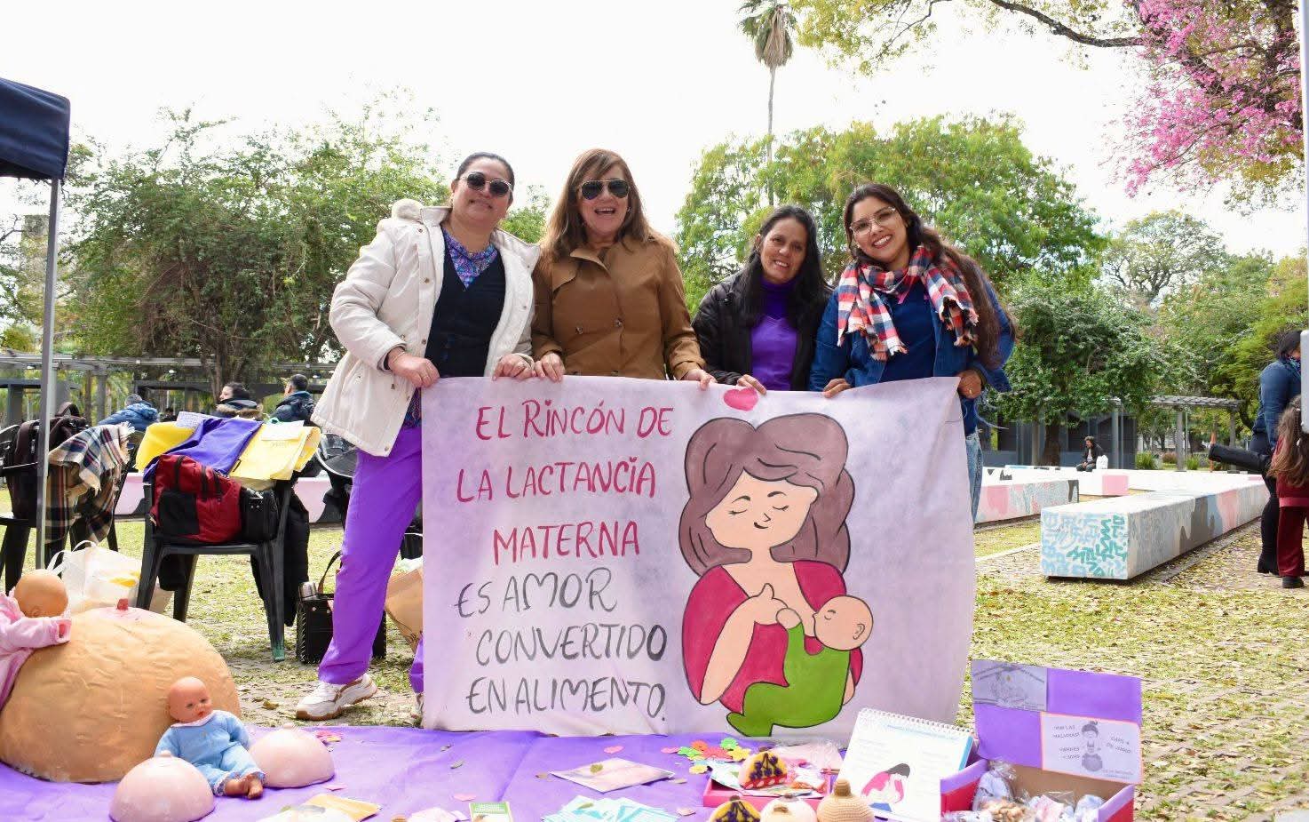 SALUD CERRÓ LA SEMANA MUNDIAL DE LA LACTANCIA MATERNA CON UNA JORNADA EN LA PLAZA 25 DE MAYO