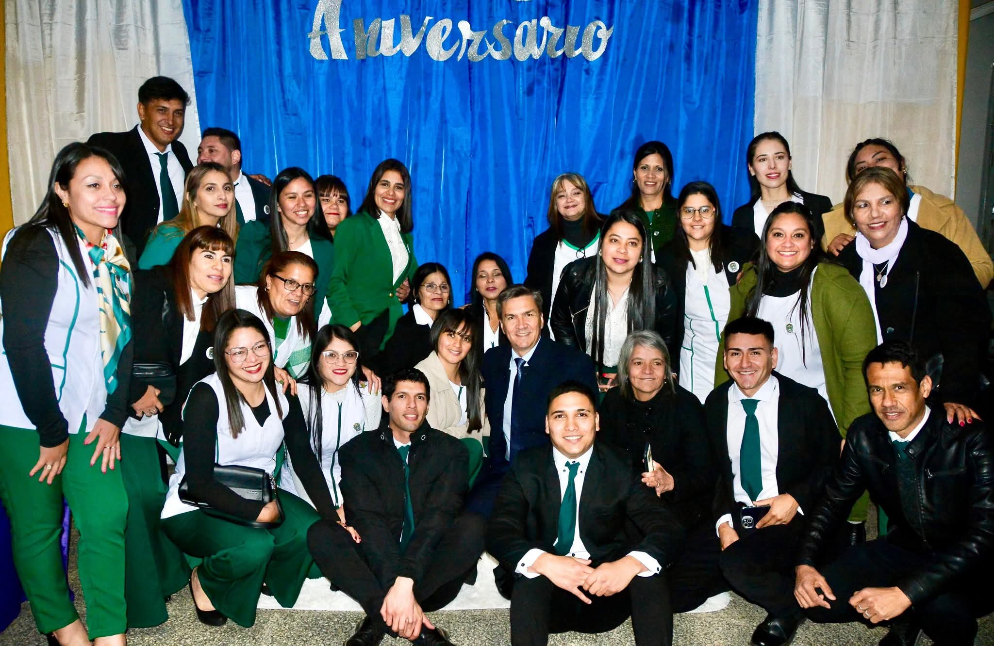 LA VERDE: EL GOBERNADOR ZDERO ACOMPAÑÓ EL 100° ANIVERSARIO DE LA ESCUELA PRIMARIA 67 “JOSÉ ANTONIO WILDE”.