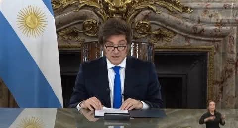 EN CADENA NACIONAL MILEI ANUNCIÓ MEDIDAS PARA BLINDAR EL SUPERÁVIT Y FRENAR EL AVANCE DEL GASTO.