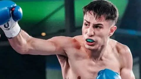 MIRCO CUELLO SE CONVIRTIÓ EN CAMPEÓN MUNDIAL DE PESO PLUMA DE LA AMB.