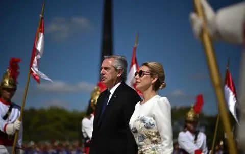 ALBERTO FERNÁNDEZ PODRÍA ENFRENTAR JUICIO POR VIOLENCIA Y AMENAZAS CONTRA FABIOLA YAÑEZ.