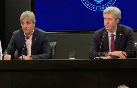 EL GOBIERNO NACIONAL AJUSTA SU POLÍTICA MONETARIA Y BUSCA FRENAR LA EMISIÓN.