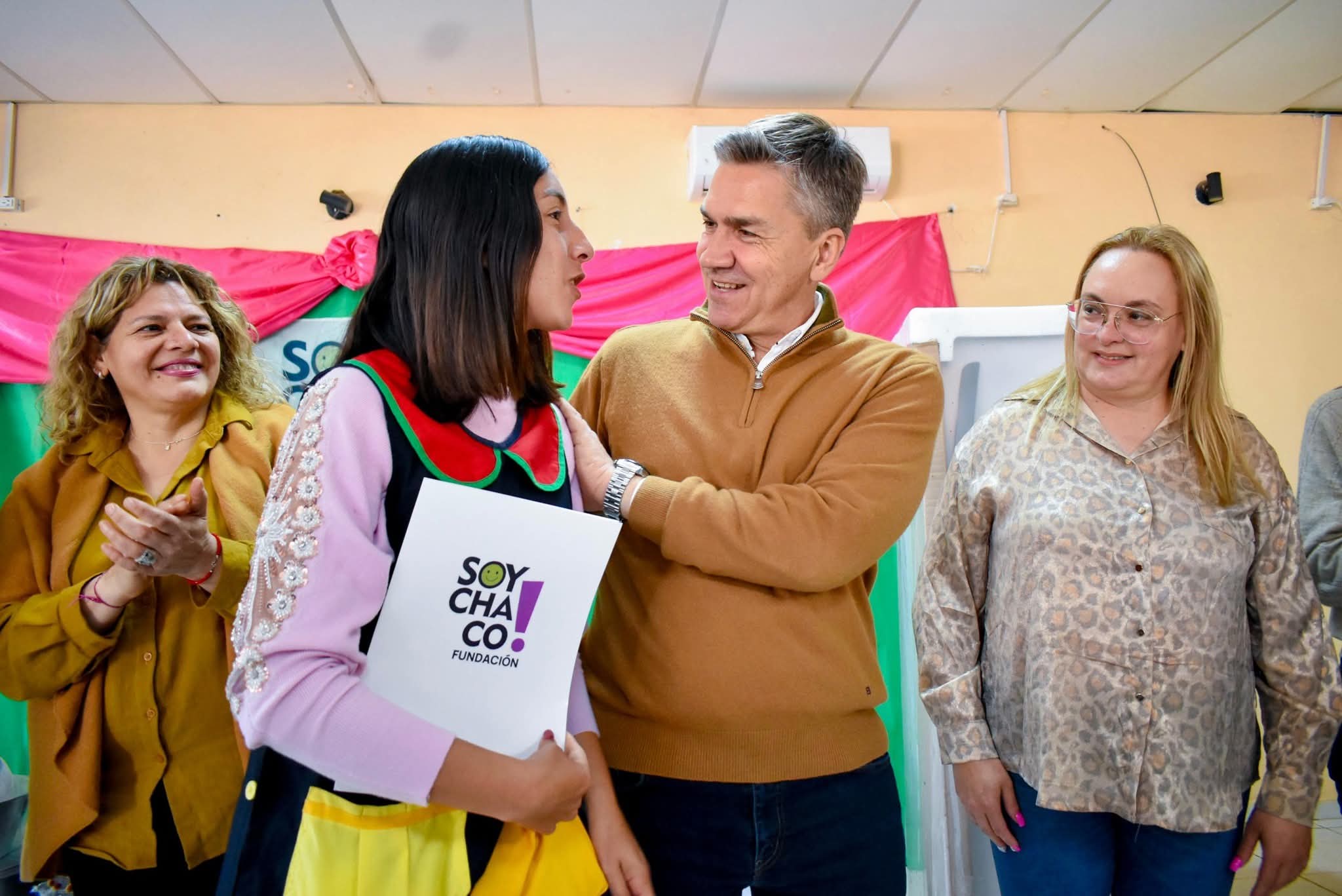 PAMPA DEL INFIERNO: ENTREGA DE ELEMENTOS PARA INSTITUCIONES EDUCATIVAS Y MERENDEROS.