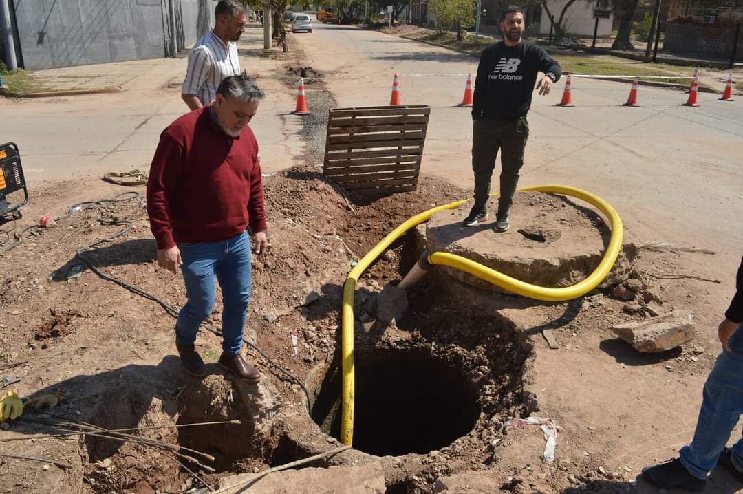 MEJORAS EN EL SERVICIO DE AGUA Y CLOACA: SAMEEP CONTINÚA EJECUTANDO GRANDES OBRAS EN EL INTERIOR DE LA PROVINCIA.