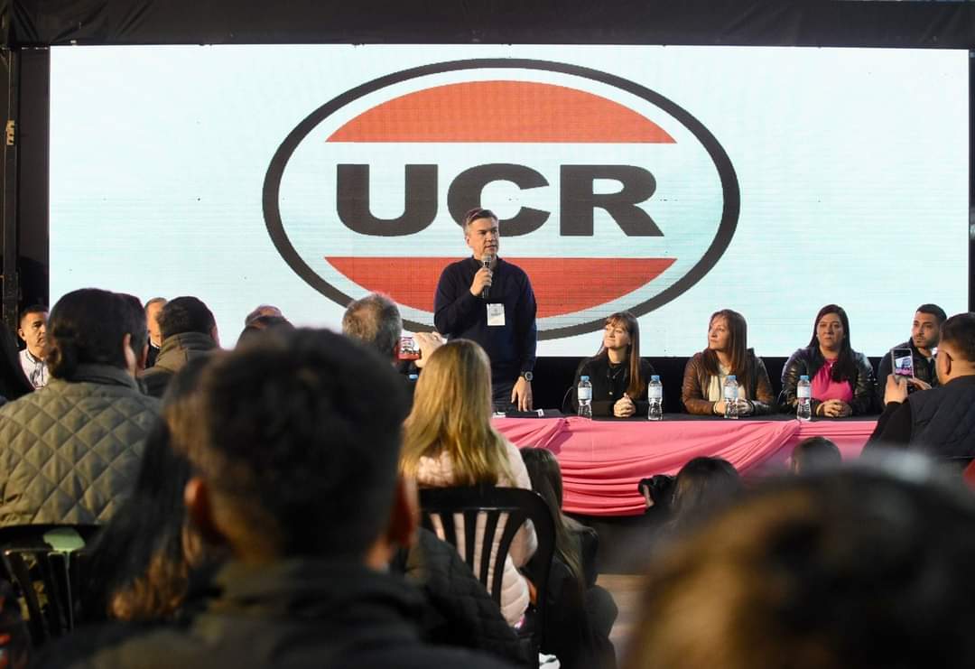 ZDERO MARCA EL CAMINO: MIENTRAS EL PERONISMO SE DIVIDE, LA UCR SE CONSOLIDA Y UNIFICA EN EL CHACO.