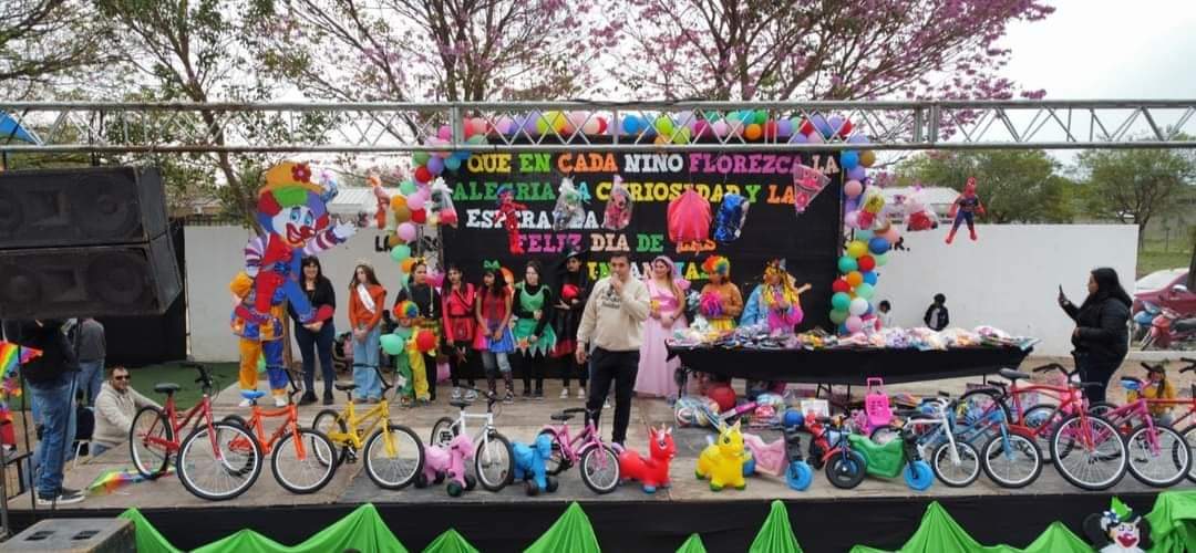 GRAN CIERRE DEL MES DE LAS INFANCIAS EN MIRAFLORES ❤️💡🌟👪🧑‍🍼⚽🥎🚲🛻🎁🤡