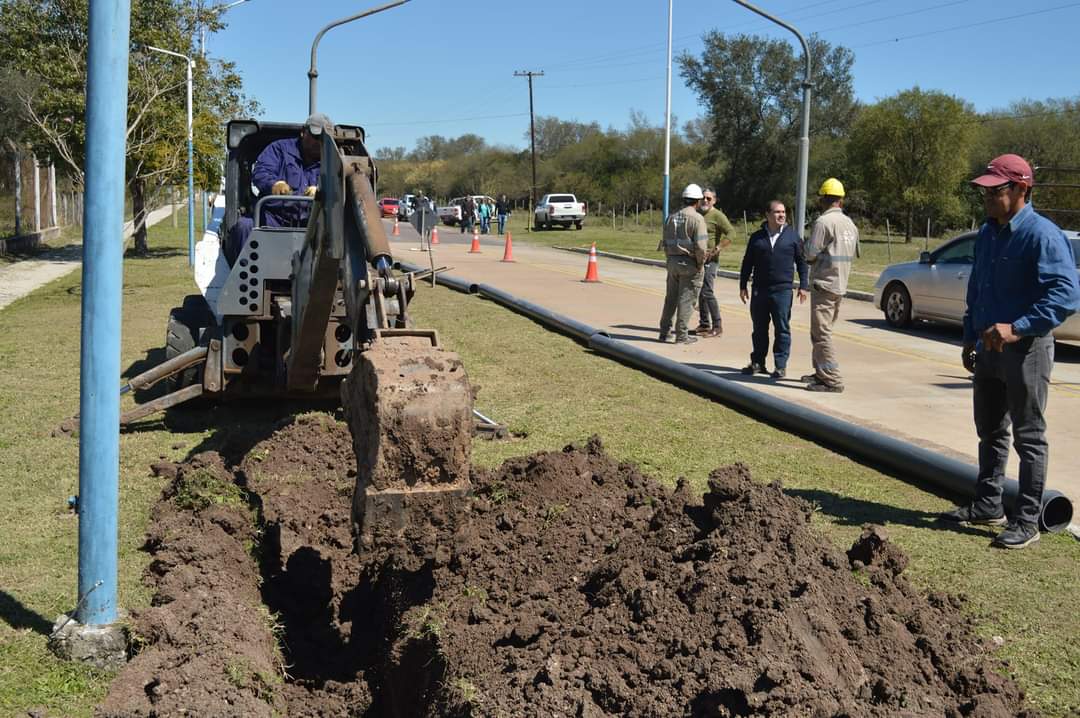 HISTÓRICO: SAMEEP INICIÓ LA OBRA DE EXTENSIÓN DE RED DE AGUA POTABLE EN COLONIA POPULAR.