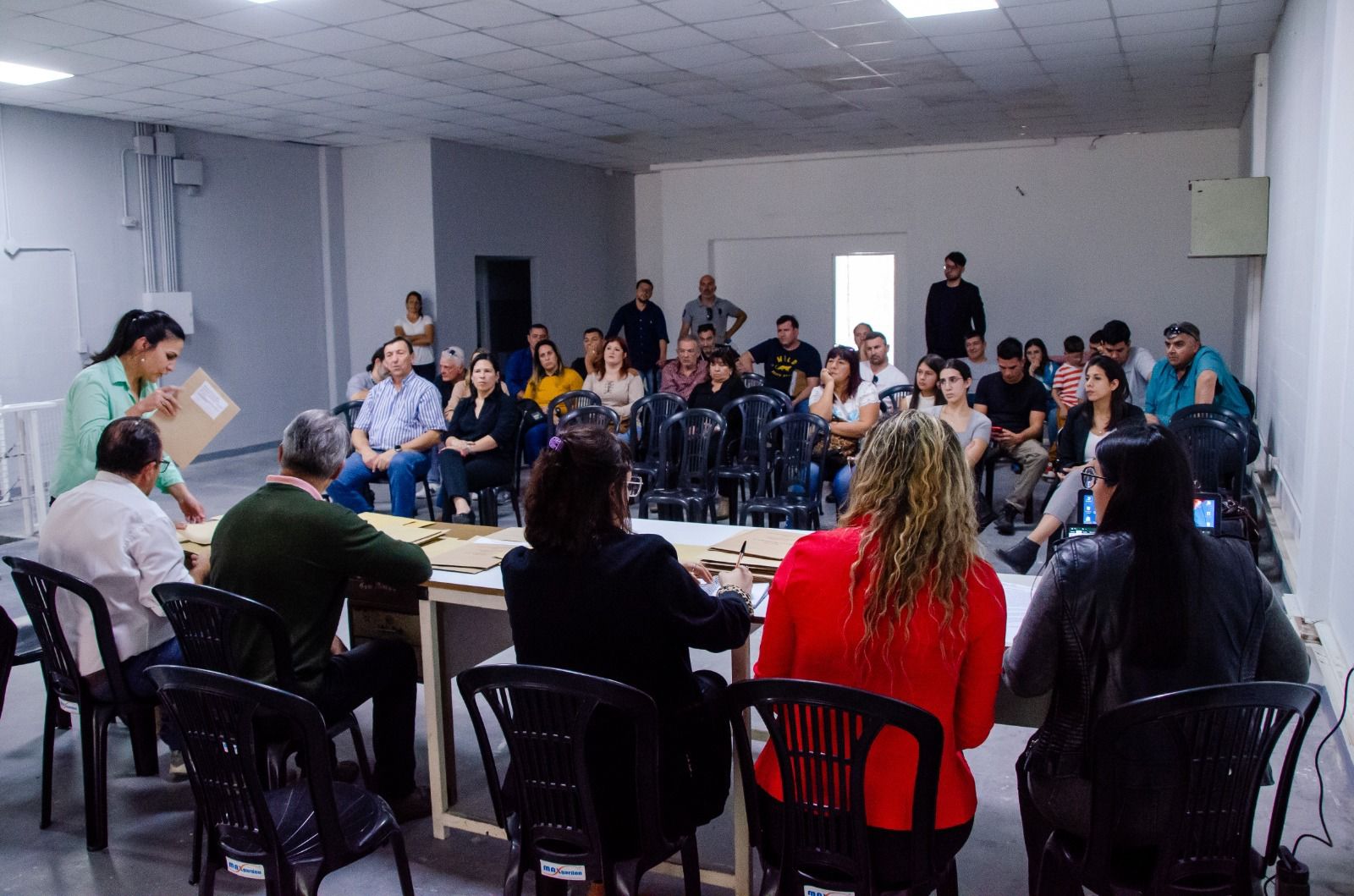 TRANSPARENCIA EN LAS POLÍTICAS ALIMENTARIAS: NUEVA COMPULSA DE PRECIOS PARA ABASTECER A COMEDORES ESCOLARES.
