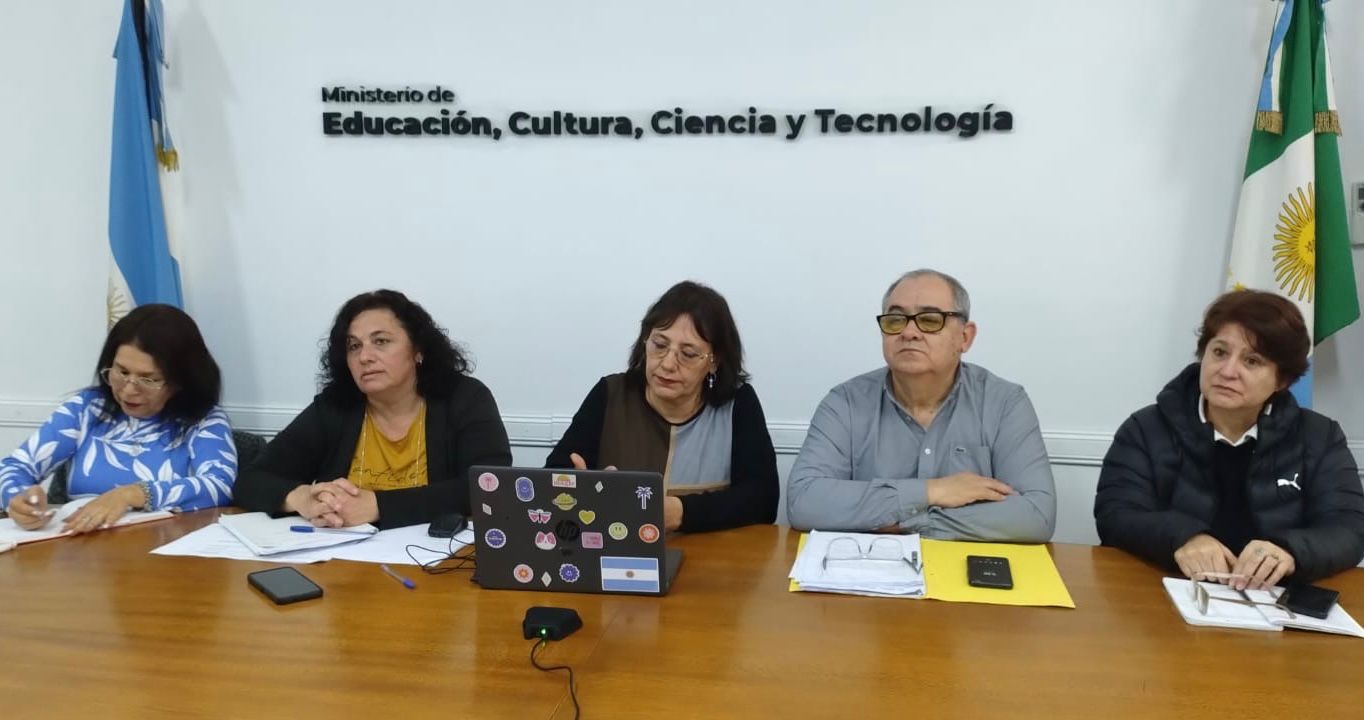 EDUCACIÓN:  ETAPA FINAL DEL PROCESO PARA LA TITULARIZACIÓN DE DOCENTES DEL NIVEL SUPERIOR 