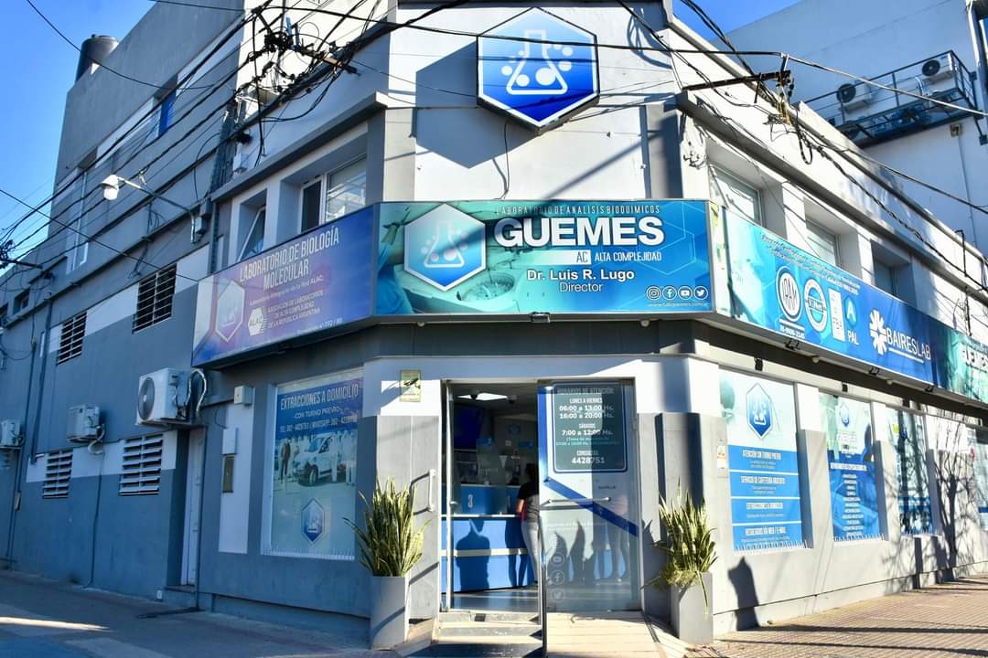 50° ANIVERSARIO DEL LABORATORIO GÜEMES: EL GOBERNADOR ZDERO RECONOCIÓ A LA INSTITUCIÓN POR SU TRAYECTORIA.