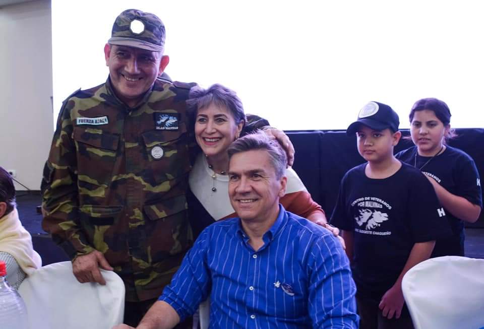 SÁENZ PEÑA: EL GOBERNADOR ZDERO RECIBIÓ EL AGRADECIMIENTO POR PARTE DE LOS MOVILIZADOS Y NO MOVILIZADOS POR MALVINAS.