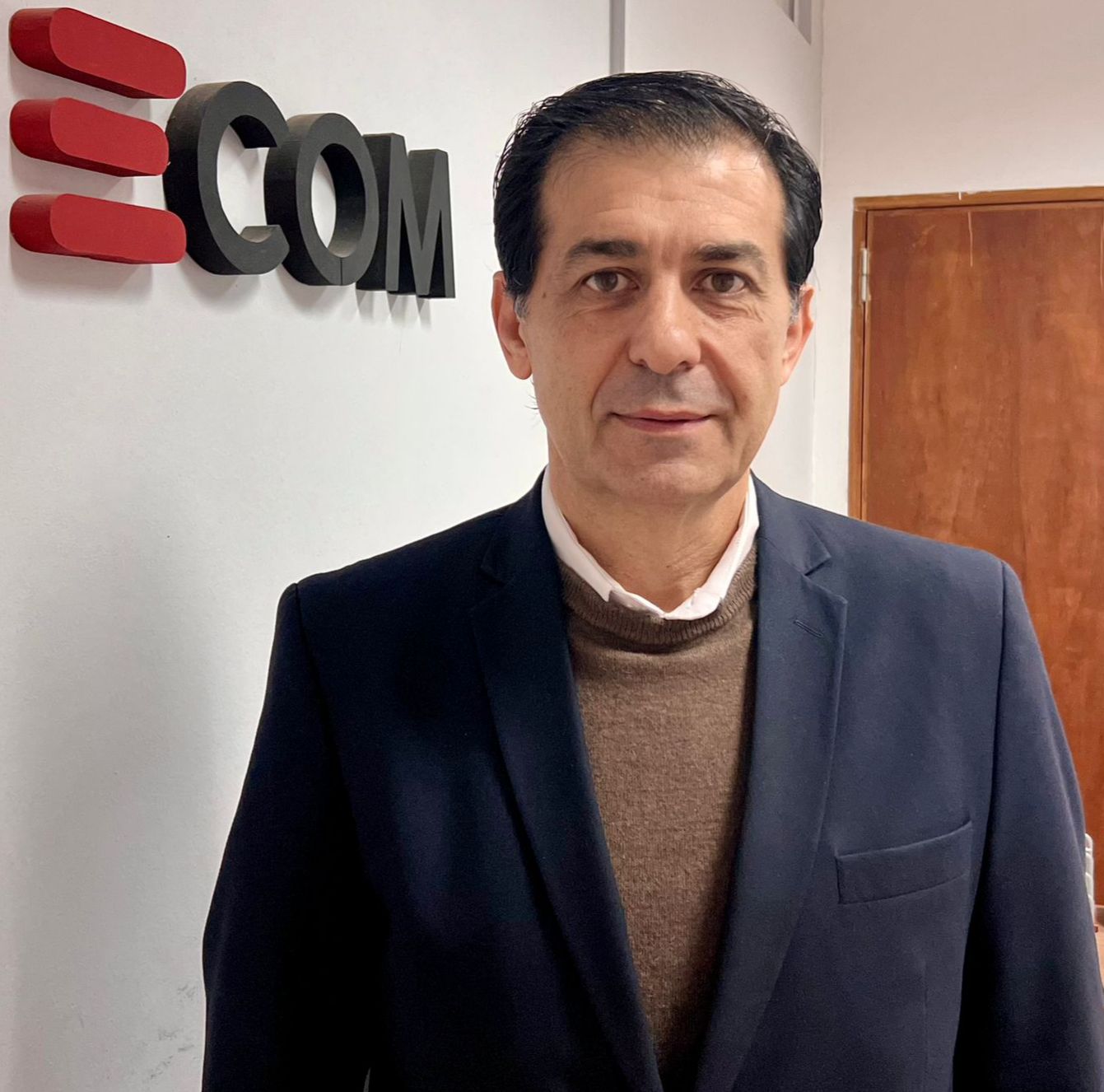 ASUMIÓ EL DR. ADRIÁN VELEFF COMO PRESIDENTE DE ECOM CHACO.