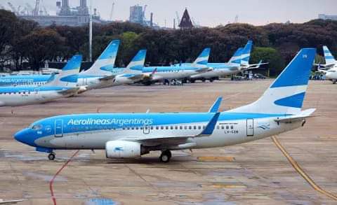 EL GOBIERNO NACIONAL REGLAMENTÓ LA ESENCIALIDAD EL TRANSPORTE AEROCOMERCIAL.