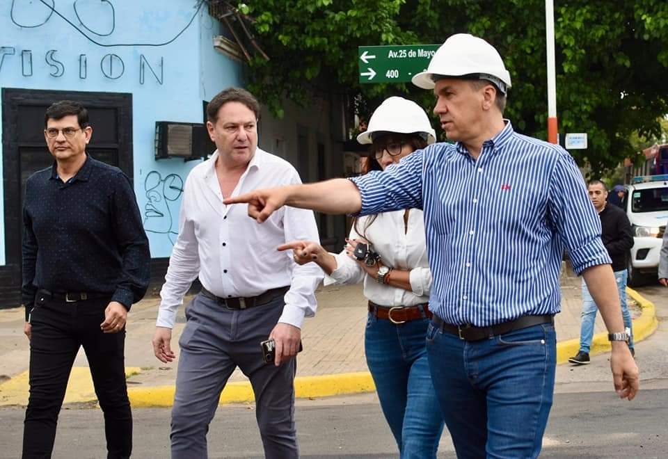 AVANZAN LAS OBRAS DE REPAVIMENTACIÓN EN LA AVENIDA 25 DE MAYO DE RESISTENCIA.