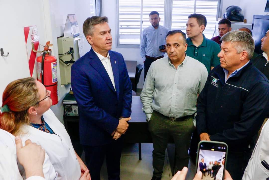 HOSPITAL PERRANDO: EL GOBERNADOR ZDERO INAUGURÓ UN FLAMANTE SISTEMA DE SEGURIDAD DOTADO DE 64 CÁMARAS NUEVAS.