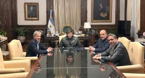 LISANDRO CATALÁN FUE DESIGNADO COMO NUEVO MINISTRO DEL INTERIOR.