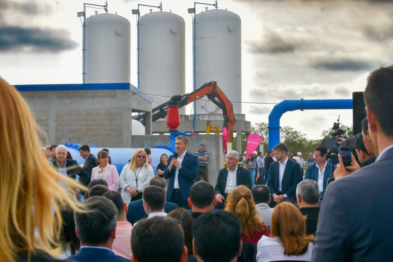 EL SUEÑO DEL AGUA SEGURA SE HACE REALIDAD: “DAMOS INICIO AL FINAL DE UNA OBRA TAN ESPERADA” EXPRESÓ EL GOBERNADOR ZDERO.