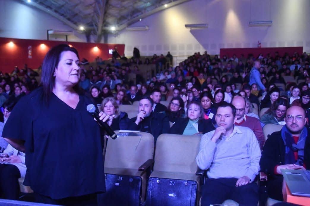 RED APRENDE: MÁS DE 18 MIL DOCENTES DE SECUNDARIA SE CAPACITARON EN “NUEVAS FORMAS DE ENSEÑAR Y DE APRENDER”.