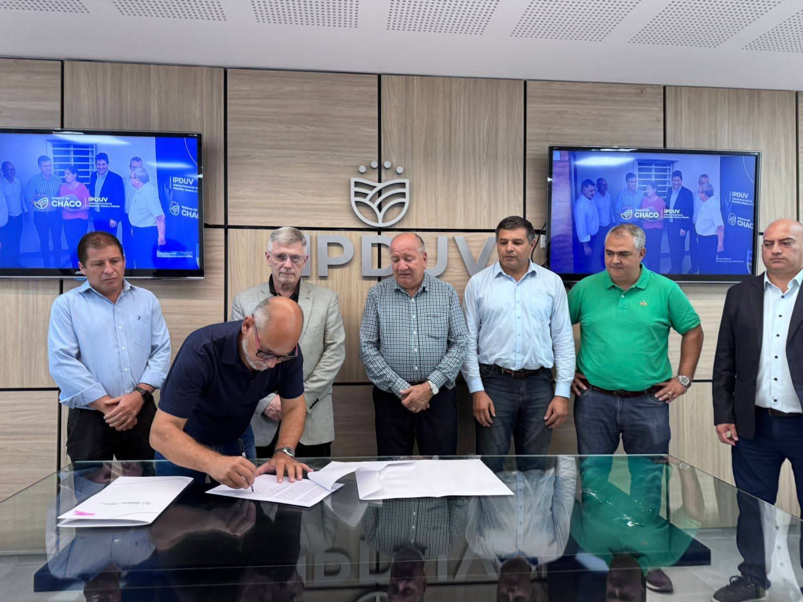 REGULARIZACIÓN DOMINIAL: EL INSTITUTO DE VIVIENDA ACERCA SOLUCIONES A FAMILIAS DE PRESIDENCIA ROCA Y DE LAGUNA LIMPIA.