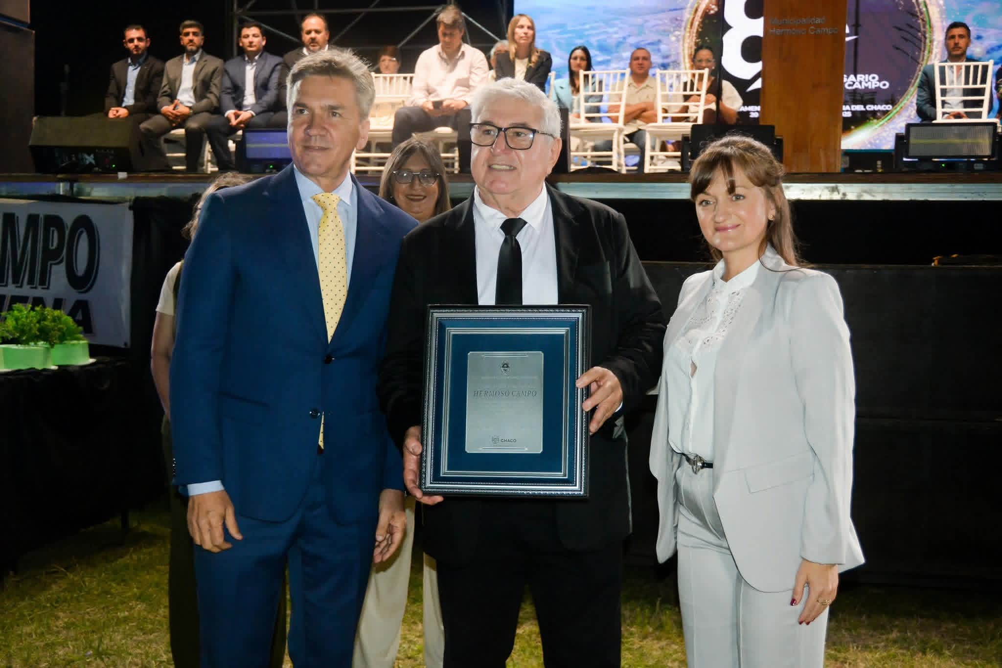 85° ANIVERSARIO DE HERMOSO CAMPO: EL GOBERNADOR ZDERO ANUNCIÓ LA REACTIVACIÓN DEL FRIGORÍFICO.