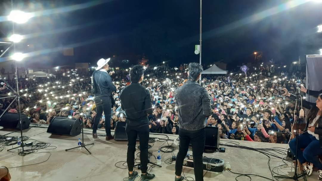 MIRAFLORES FESTEJÓ SU CUMPLEAÑOS N°82 CON UN IMPONENTE FESTIVAL. 