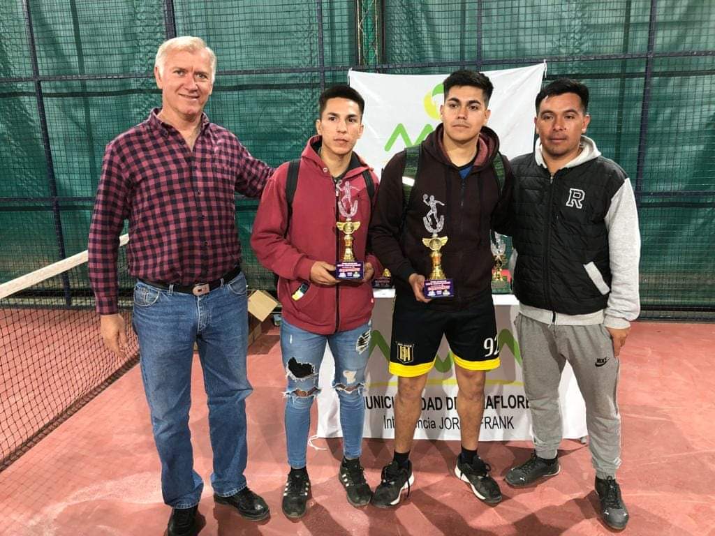 LA MUNICIPALIDAD DE MIRAFLORES COLABORÓ Y AUSPICIO EL TORNEO DE PADEL 82°AÑOS DE MIRAFLORES. 